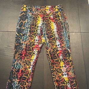 NEW w/o tags NY & Co. Pull-On Ankle Stretch Pants
